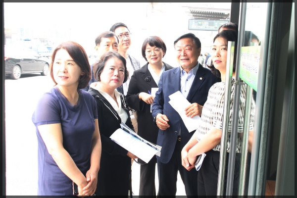 기후변화와 환경대책 연구모임 은평구 미세먼지 청정쉼터 현장방문 