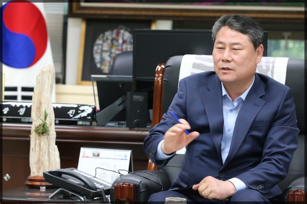 월간지방자치 인터뷰