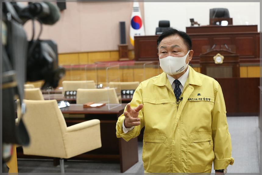딜라이브인터뷰 의장님