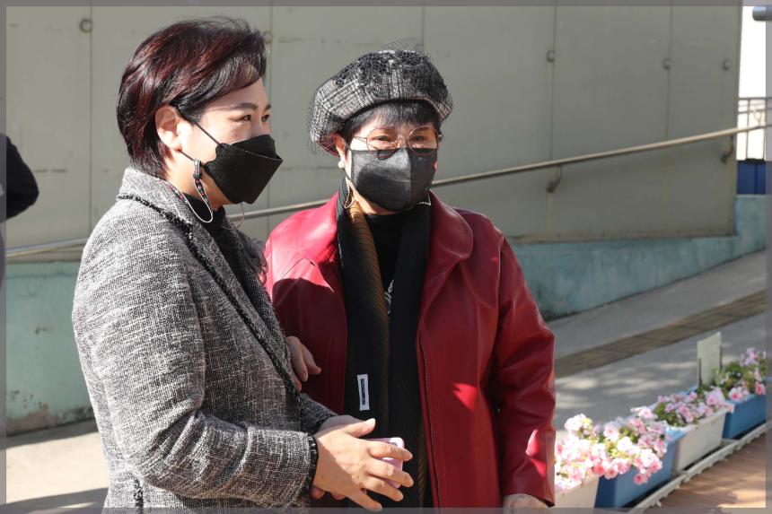  장위2동 저소득 떡국행사