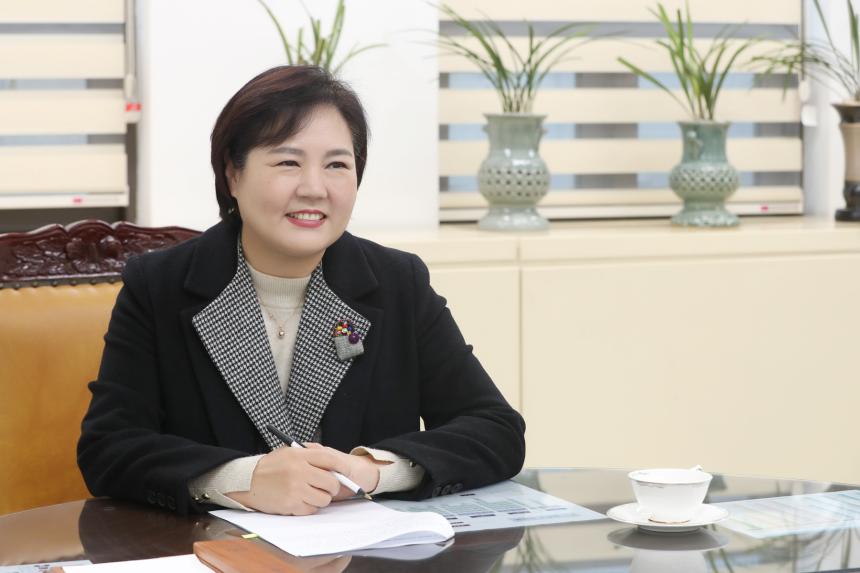 진선아부의장 인터뷰 산경신문