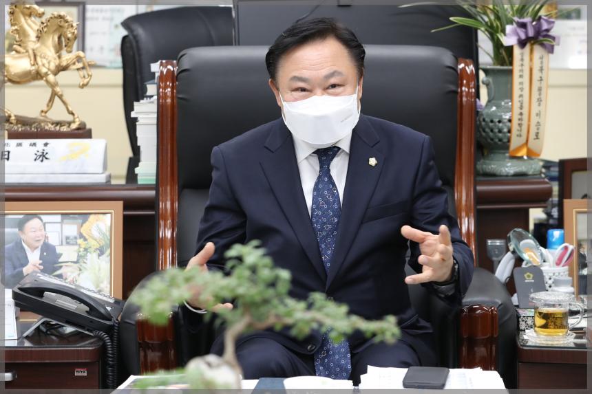 황진수 한성대 전 총장 방문