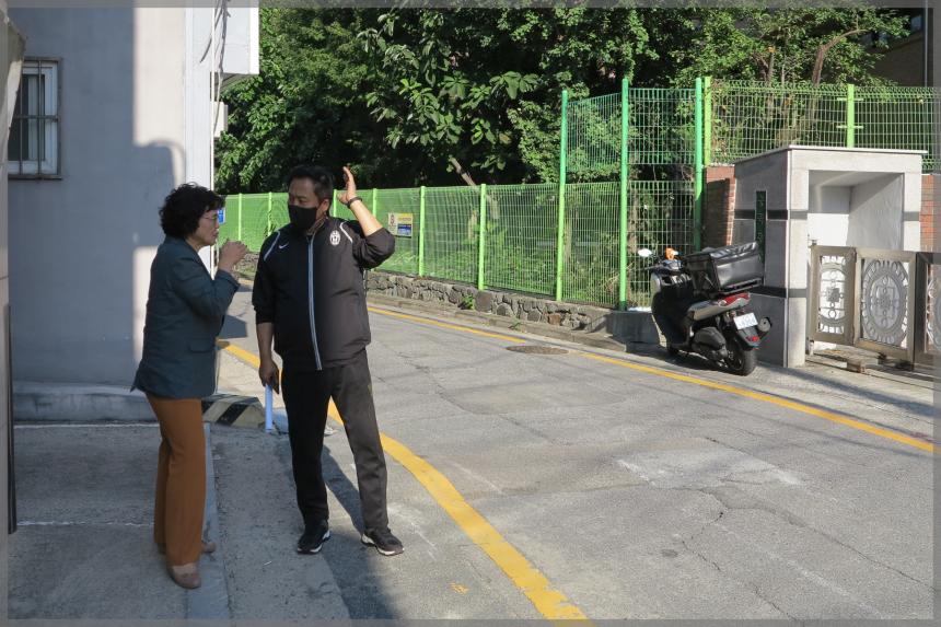 숭곡초 근처 안전도로 현장방문 도시건설위원회 