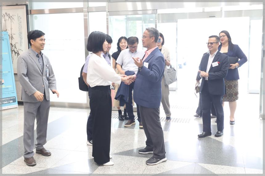 프탈링자야시장 대표단 의회방문