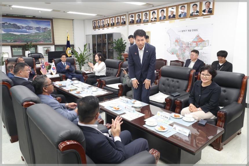 프탈링자야시장 대표단 의회방문