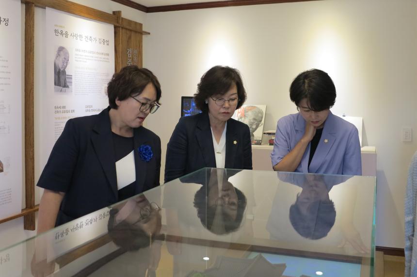 2023년 관광트렌드를 활용한 성북문화.관광 자원 정책개발 연구회 현장방문8차