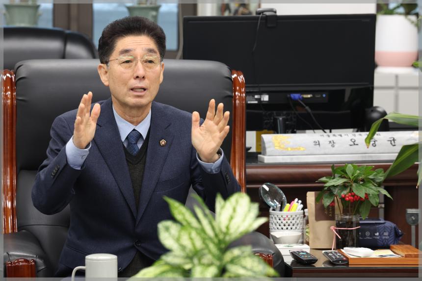 일신초등학교 어린이들 의회 견학