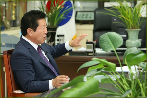 C&M 인테뷰