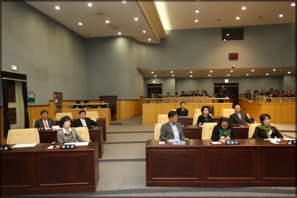 제215회 성북구의회 임시회 제1차 본회의