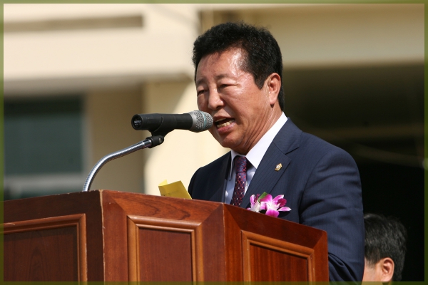 용문고 개교 67주년기념식 및 인조잔디구장 개장식