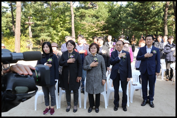 7.4 남북공동성명 발표 강당 대국민 개방 기념식