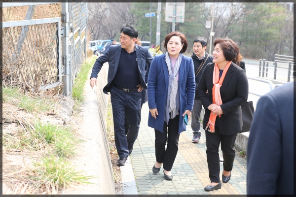도시건설위원회 현장방문-오동공원 및 유아숲체험장