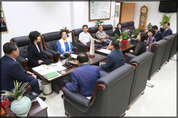 더불어민주당 서울시 당위원장 후보 김영주 방문