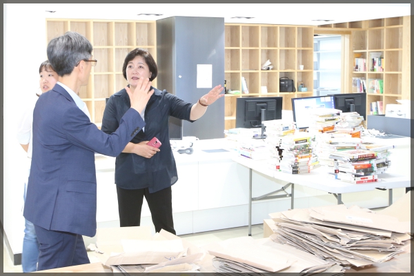 도시건설위원회 진각종 도서관 현장방문