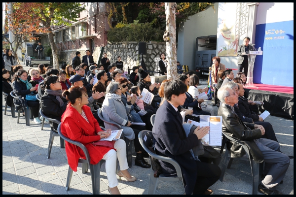 방에서 피어난 우리 자수전 개막식