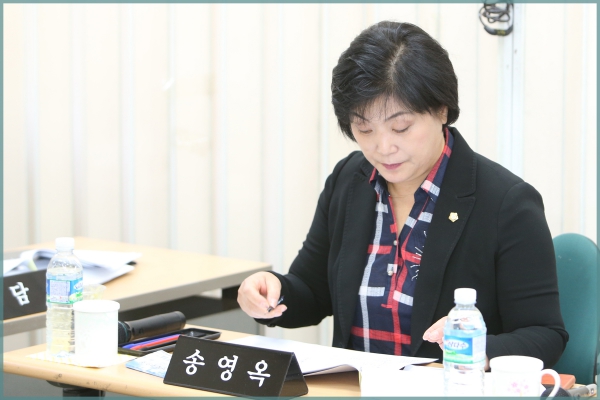 제230회 성북구의회 제1차정례회 행정사무감가 보건복지위원회 성북구동 주민센터4일차