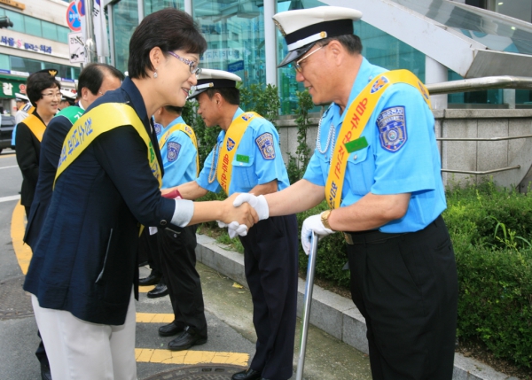 2010. 09. 03(금) 성북치안협의회 기초교통질서캠페인