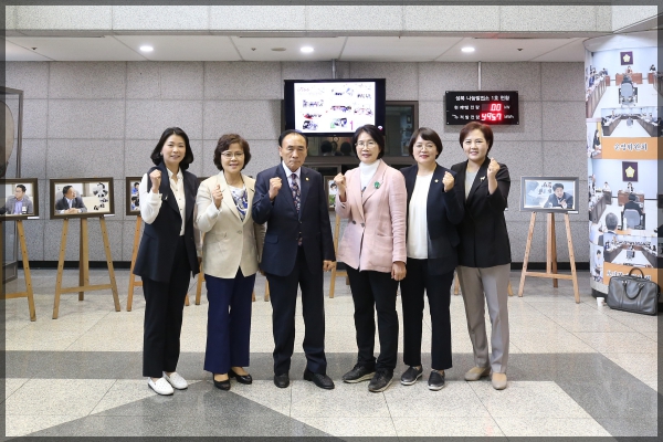 1주년기념 의정활동 사진전