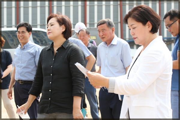도시건설위원회 현장방문-장위2구역 대형건축공사장