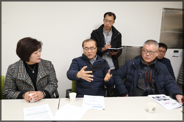 도시건설위원회 현장방문-산들마루 책사랑방