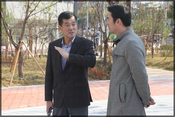 도시건설위원회 현장방문-상길례문화공원