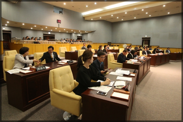 제245회  성북구의회 임시회 제2차본회의