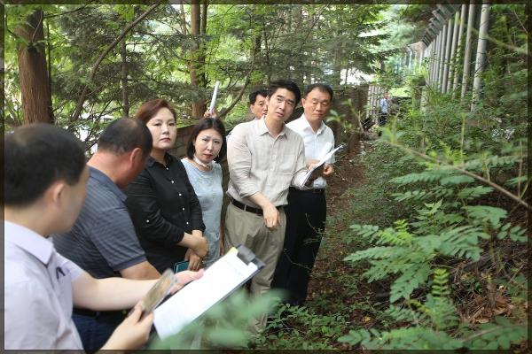 도시건설위원회 현장방문-종암동 급경사지(절개지)