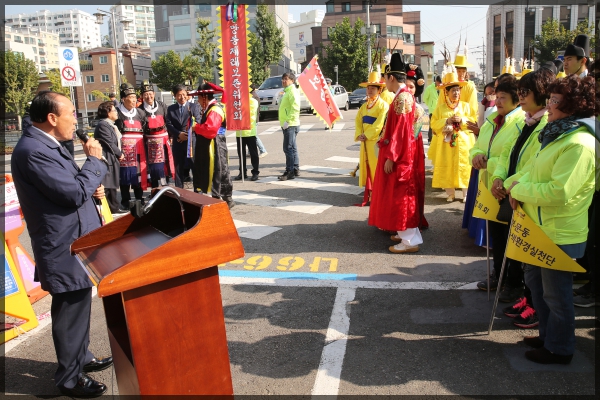 보문동 동망봉 제례행렬 및 제례봉행
