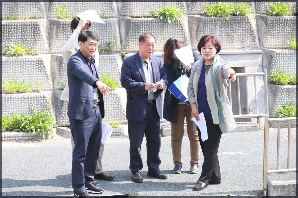 도시건설위원회 현장방문-성북천