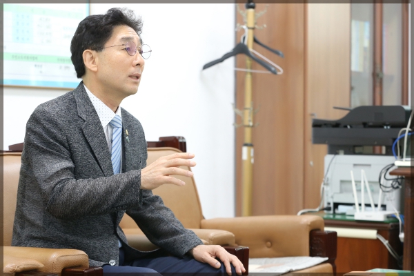 시정신문인터뷰 오중균위원장