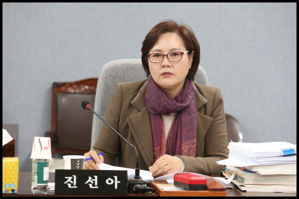 보건복지위원회 행정사무감사 결과보고서 채택