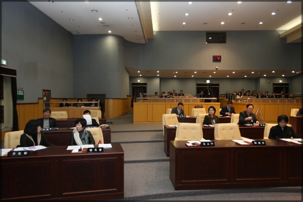 제215회 성북구의회 임시회 제2차 본회의