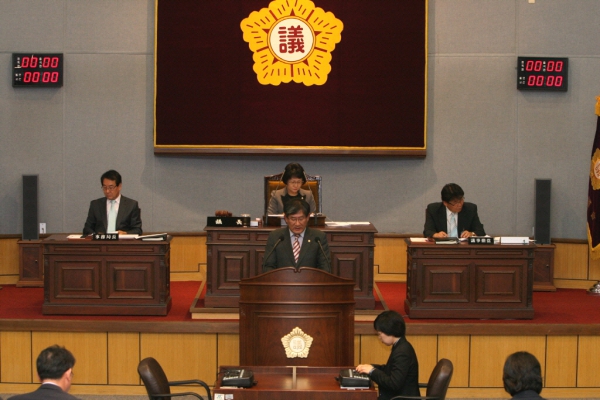 2011.10.11 제201회 성북구의회 임시회 본회의