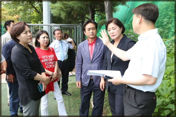 도시건설위원회 현장방문-월곡운동장