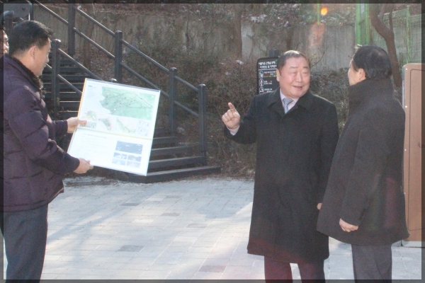 도시건설위원회 현장방문-천장산공원