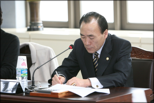 제215회 성북구의회 임시회 행정기획위원회
