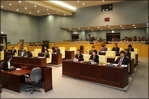 제215회 성북구의회 임시회 제1차 본회의