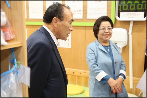 보건복지위원회 현장방문-어린이 장난감대여소방문